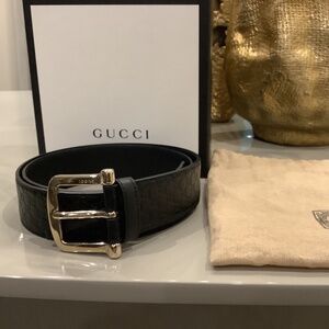 Gucci microguccissima soft leather belt with goldtone buckle